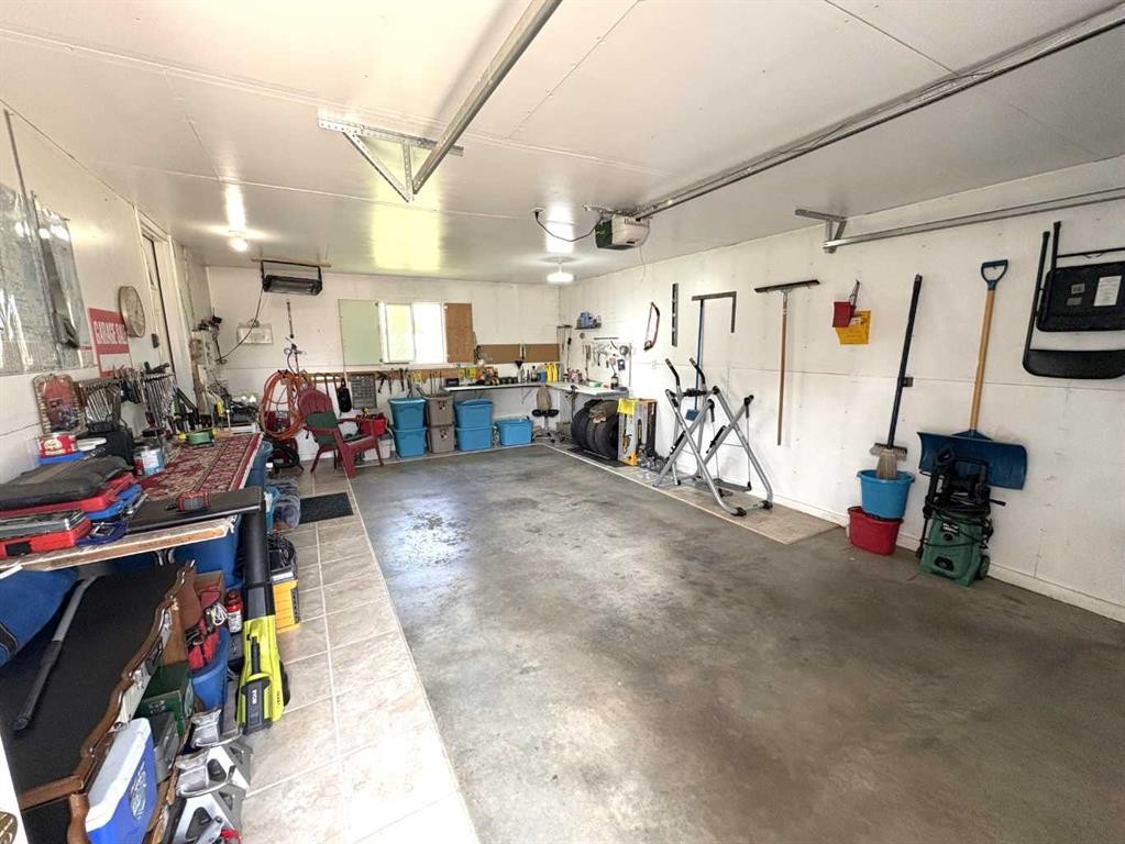 









109


Brownlee

Street,
Heisler,




AB
T0B 2A0

