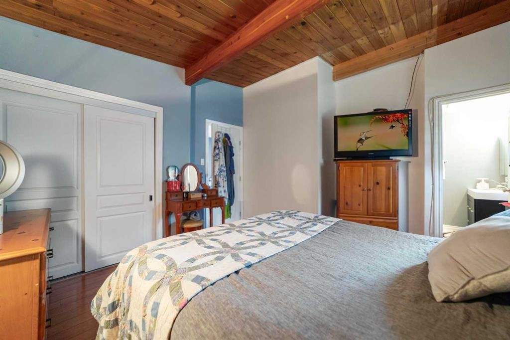 









318


Main Street

,
Ferintosh,




AB
T0B1M0


