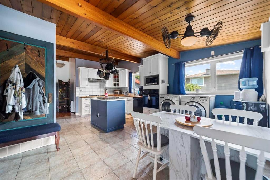 









318


Main Street

,
Ferintosh,




AB
T0B1M0

