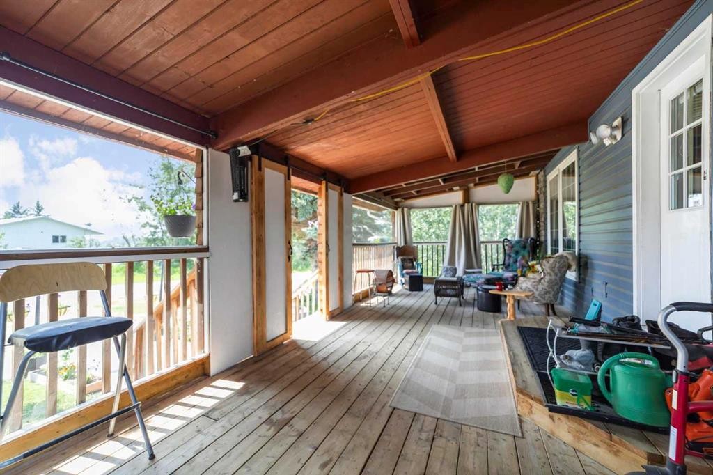 









318


Main Street

,
Ferintosh,




AB
T0B1M0

