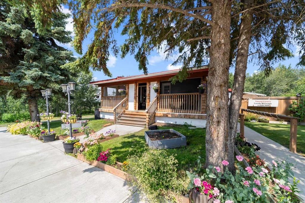 









318


Main Street

,
Ferintosh,




AB
T0B1M0

