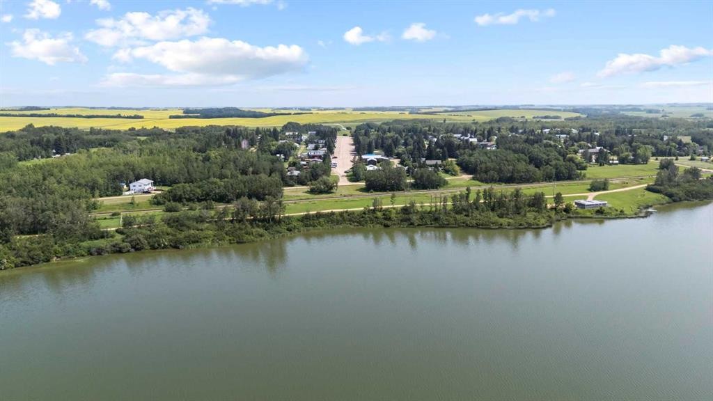 









318


Main Street

,
Ferintosh,




AB
T0B1M0

