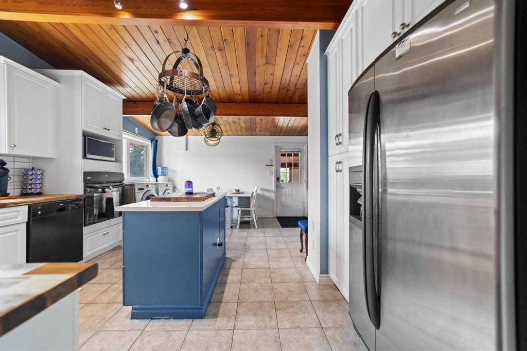 









318


Main Street

,
Ferintosh,




AB
T0B1M0

