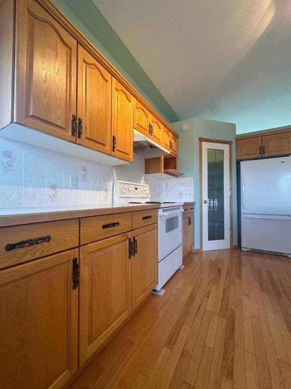 









114


Sunridge

Avenue,
Blackfalds,




AB
T0M0J0

