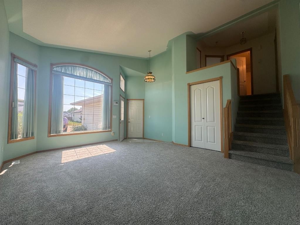 









114


Sunridge

Avenue,
Blackfalds,




AB
T0M0J0

