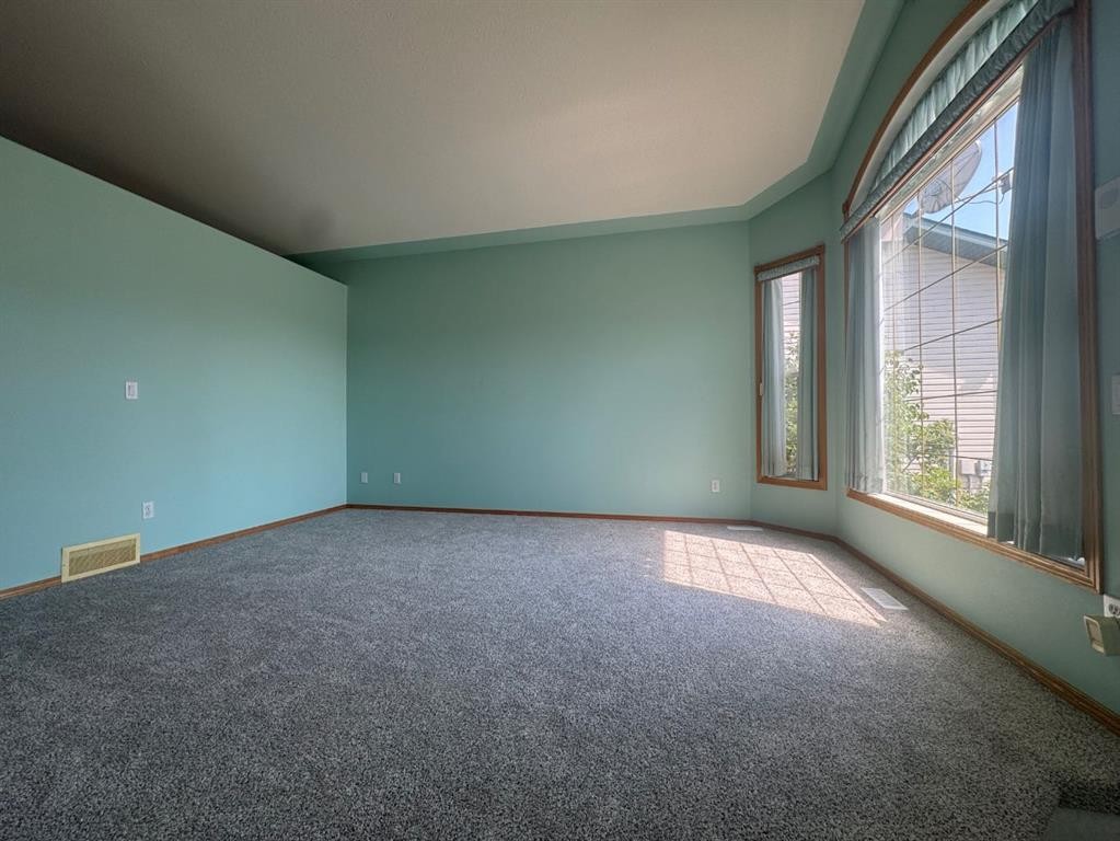 









114


Sunridge

Avenue,
Blackfalds,




AB
T0M0J0

