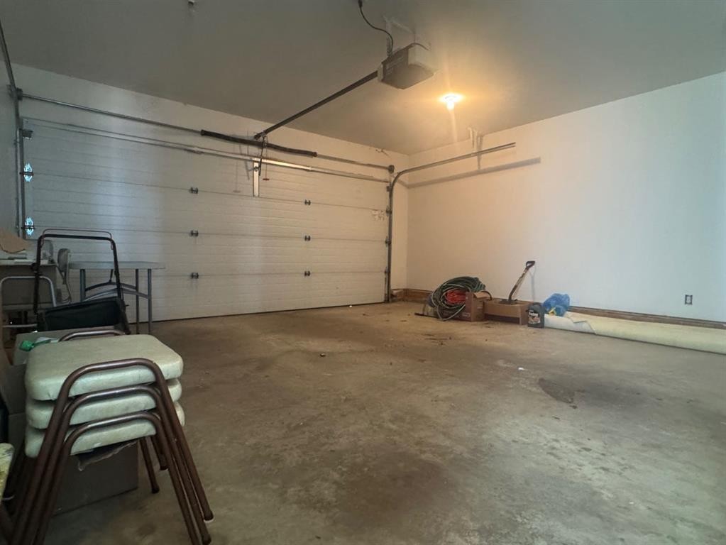 









114


Sunridge

Avenue,
Blackfalds,




AB
T0M0J0

