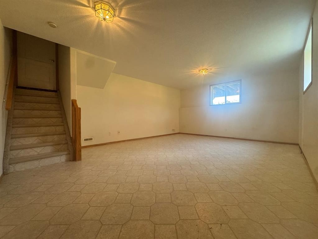 









114


Sunridge

Avenue,
Blackfalds,




AB
T0M0J0

