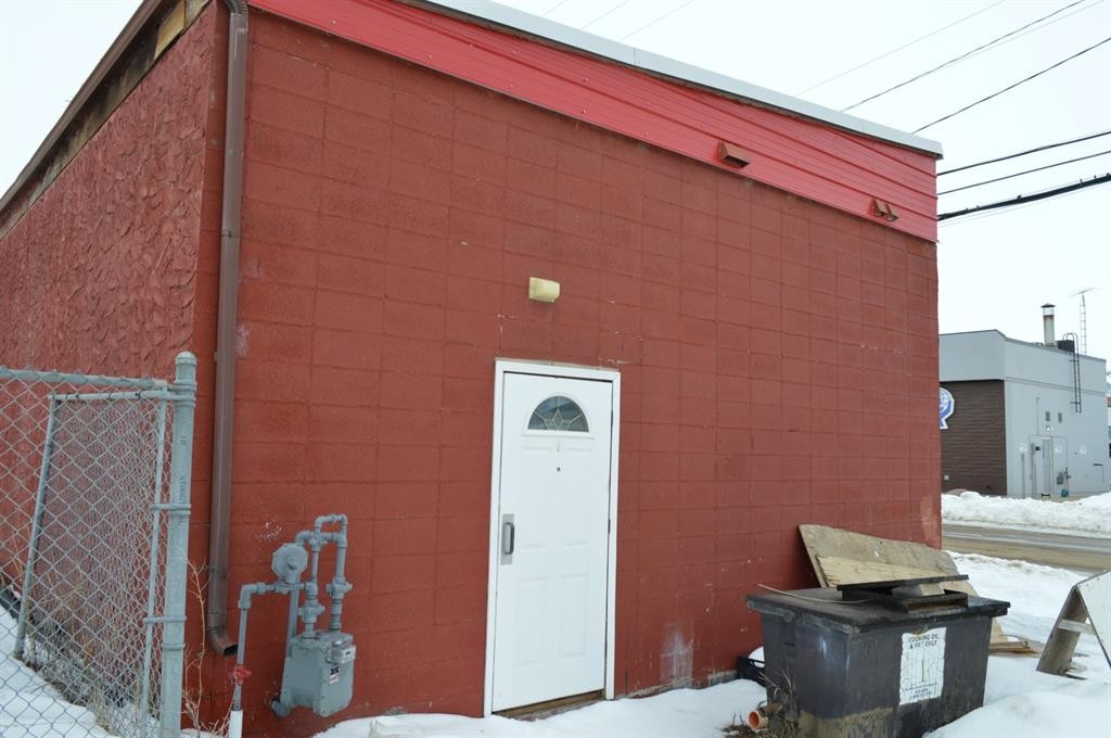 









4939


50

Street,
Killam,




AB
T0B 2L0

