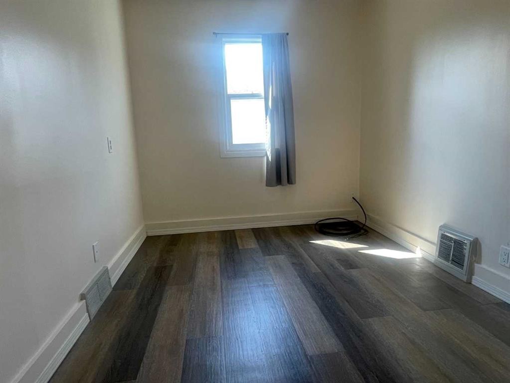 









5306


50

Street,
Camrose,




AB
T4V1R6

