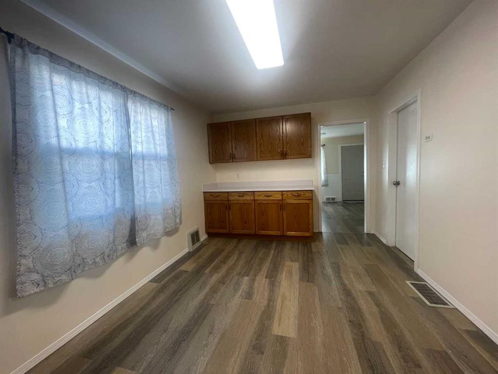 









5306


50

Street,
Camrose,




AB
T4V1R6

