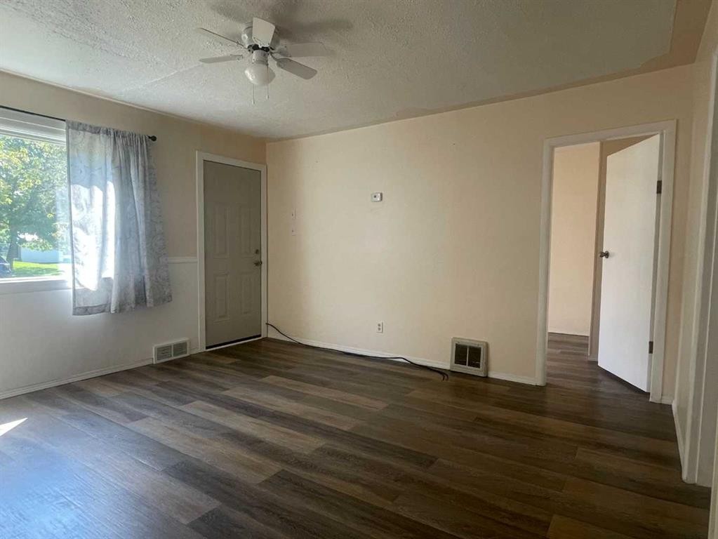









5306


50

Street,
Camrose,




AB
T4V1R6

