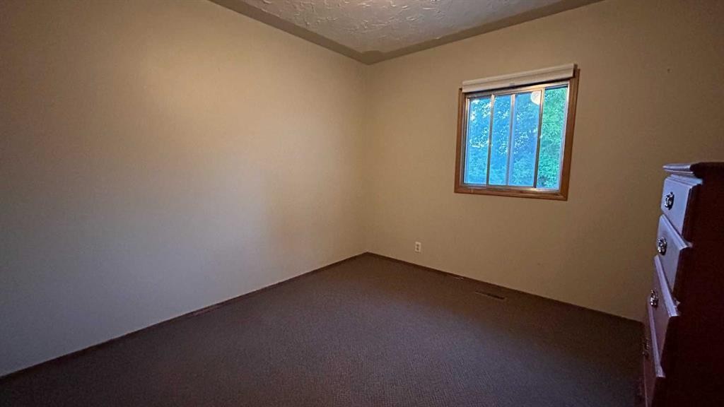 









4107


50

Avenue,
Camrose,




AB
T4V 0P7

