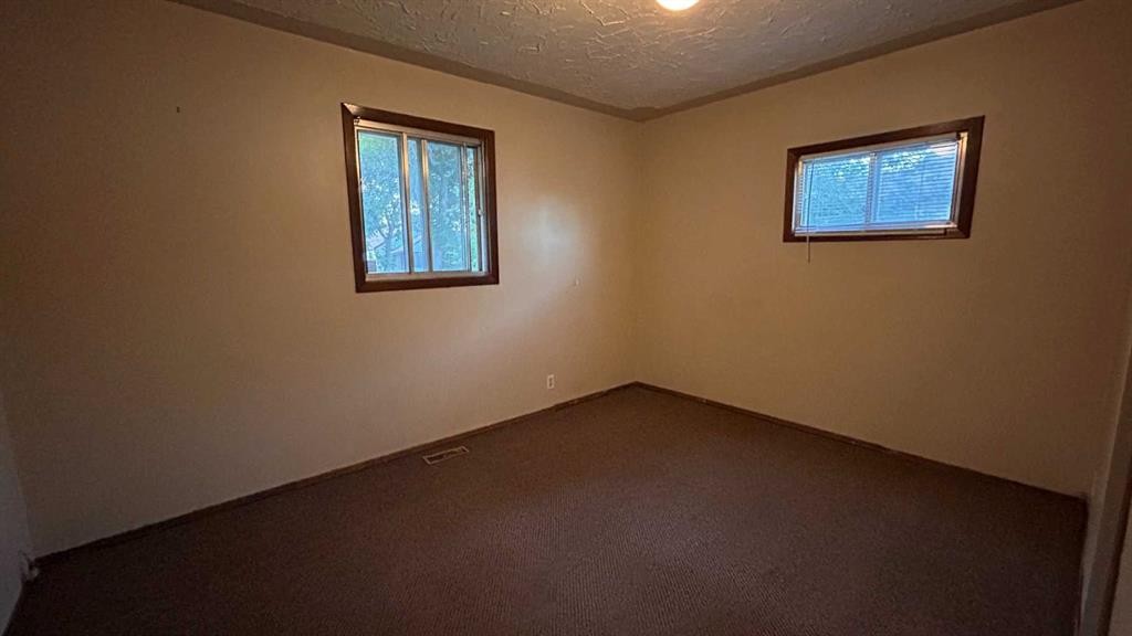 









4107


50

Avenue,
Camrose,




AB
T4V 0P7

