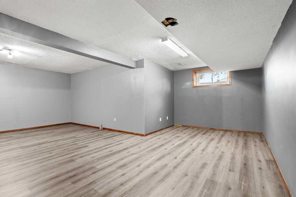 









56


Elder

Street,
Red Deer,




AB
T4R 2C6

