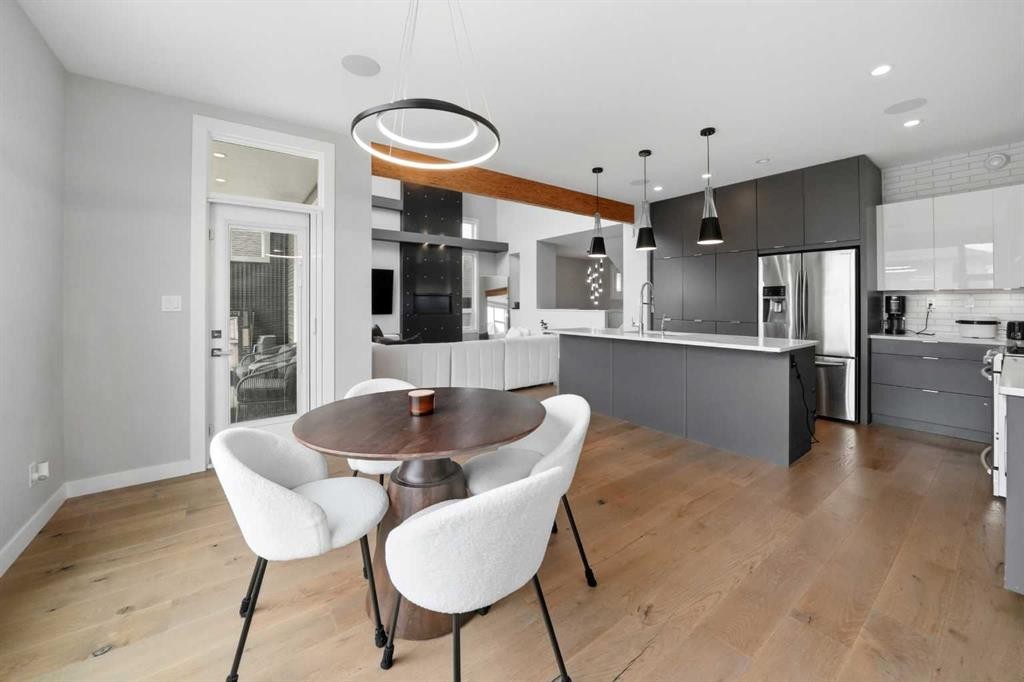 









102


Longmire

Close,
Red Deer,




AB
T4R 0T1

