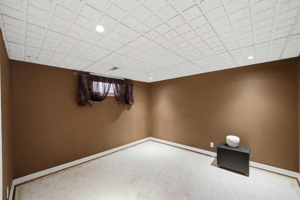 









3742


44

Avenue,
Red Deer,




AB
T4N 3H5

