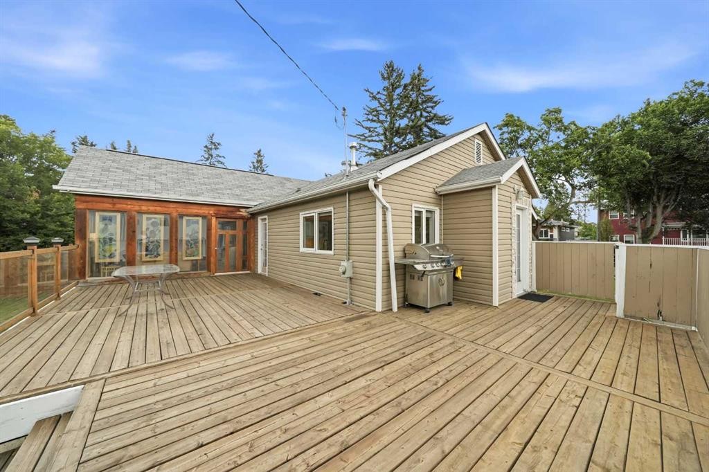 









3742


44

Avenue,
Red Deer,




AB
T4N 3H5

