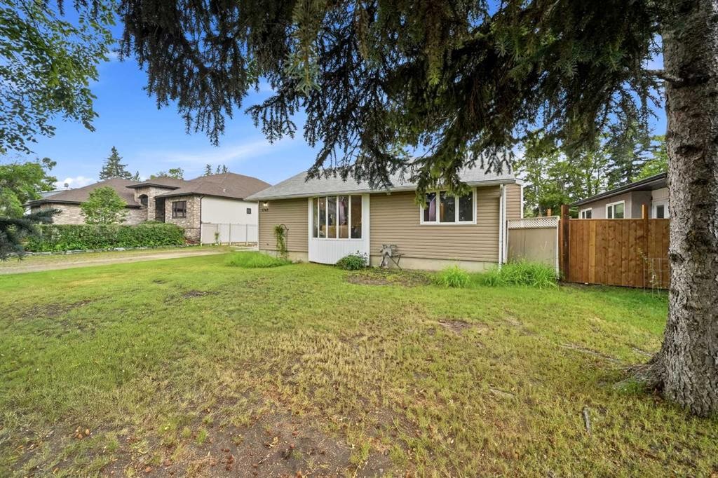 









3742


44

Avenue,
Red Deer,




AB
T4N 3H5

