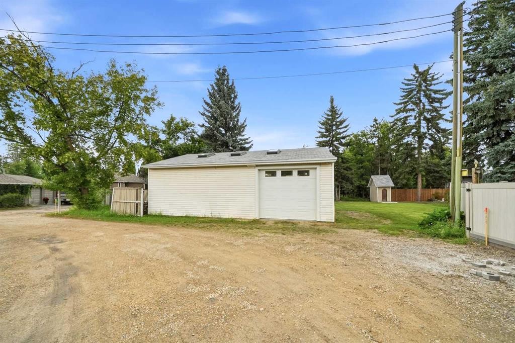 









3742


44

Avenue,
Red Deer,




AB
T4N 3H5

