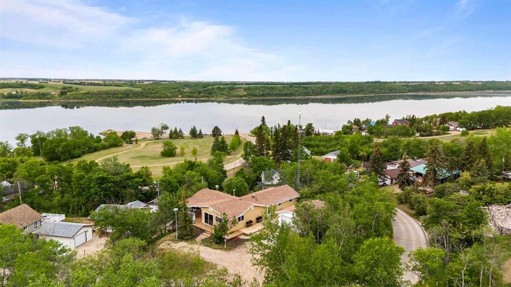 









325


Minnewaukan

Road,
Tillicum Beach,




AB
T4V 2m9

