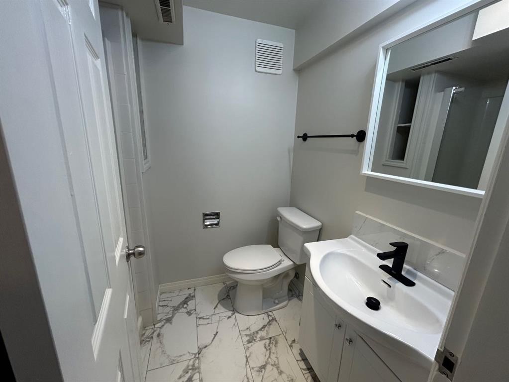 









5201


54

Avenue,
Camrose,




AB
T4V0Z1

