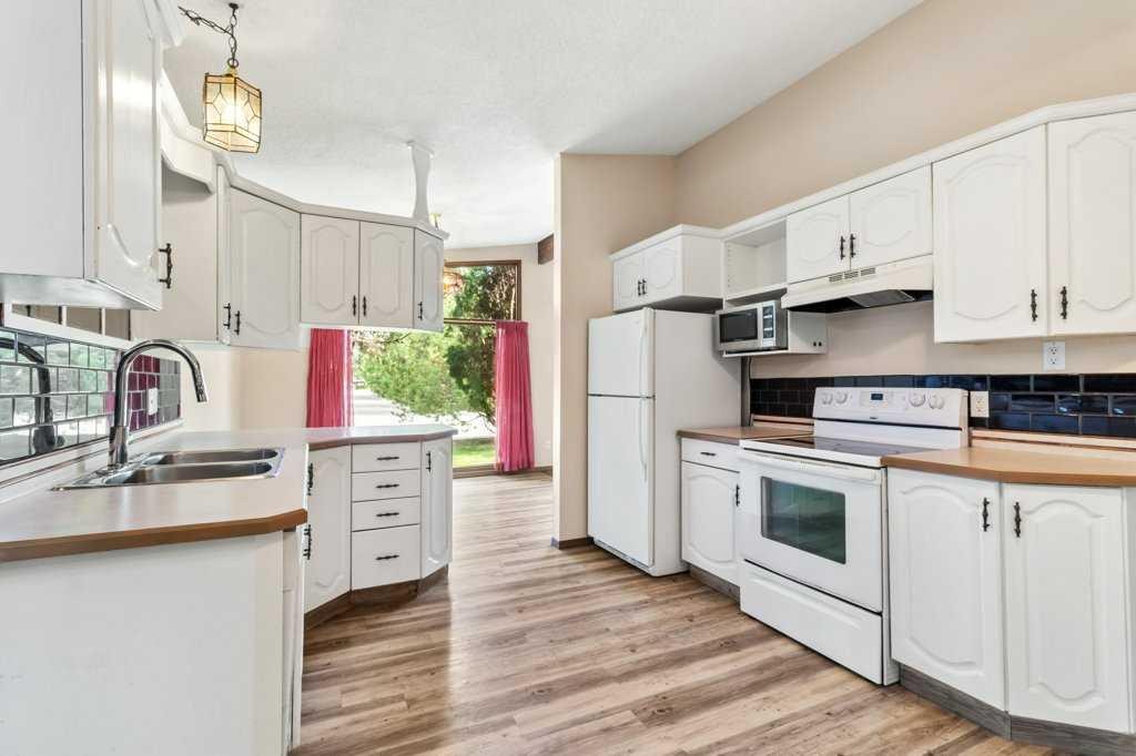 









18


Odell

Green,
Red Deer,




AB
T4N 1H7

