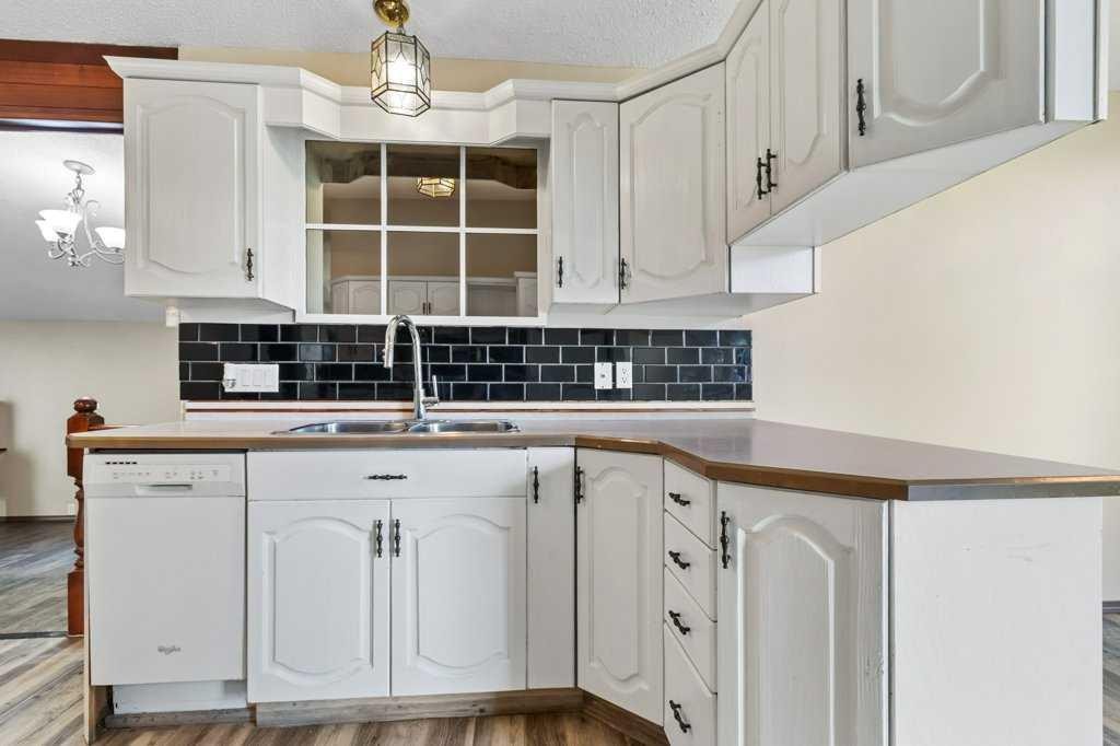 









18


Odell

Green,
Red Deer,




AB
T4N 1H7


