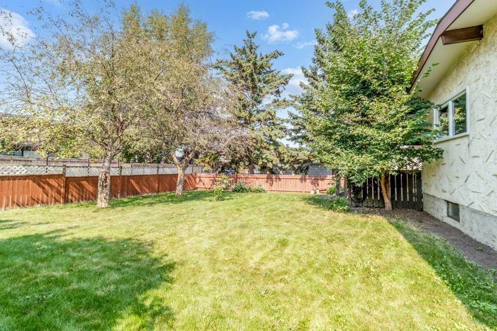 









18


Odell

Green,
Red Deer,




AB
T4N 1H7

