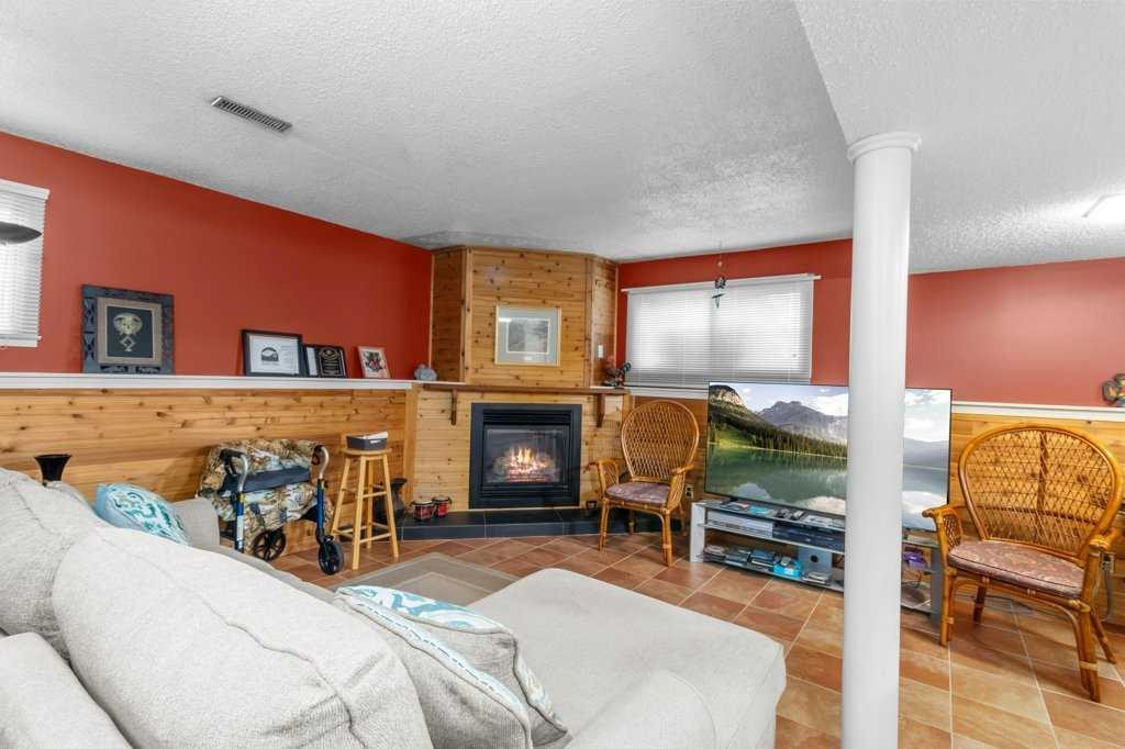 









46


Meadowview

Close,
Sylvan Lake,




AB
T4S 1H9

