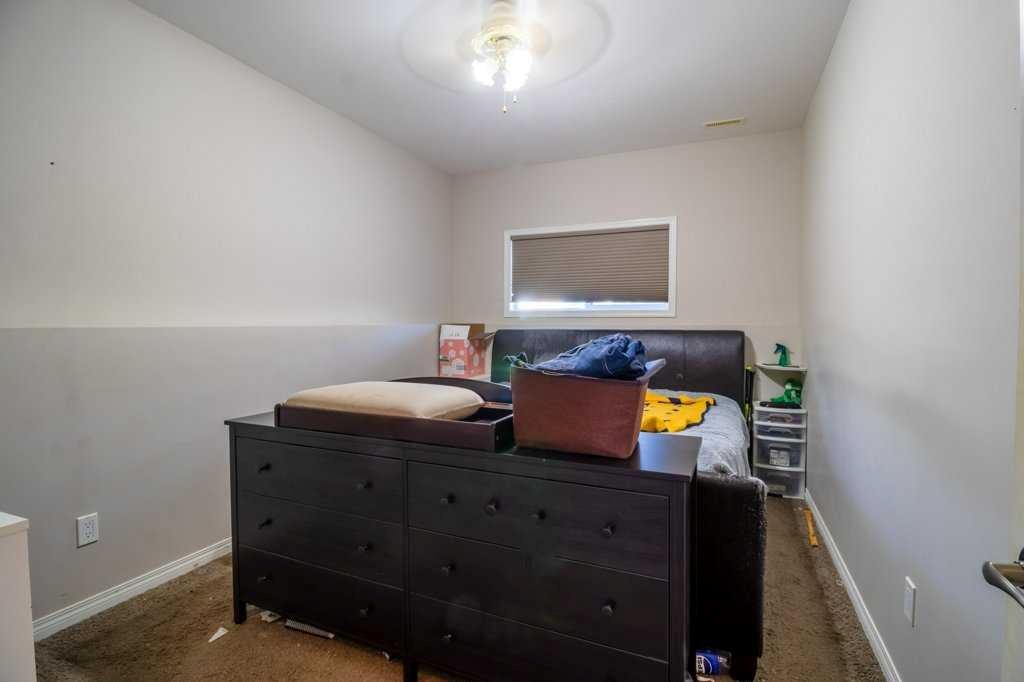 









74


Hawkridge

Boulevard,
Penhold,




AB
T0M 1R0

