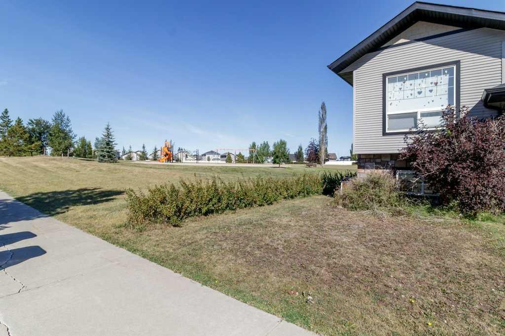 









74


Hawkridge

Boulevard,
Penhold,




AB
T0M 1R0

