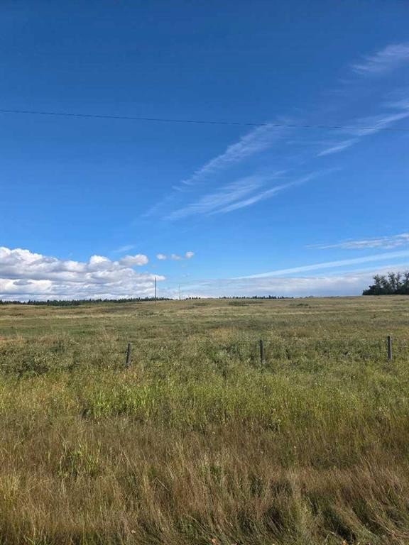 









41323 - 2


Range Road 262

,
Rural Lacombe County,




AB
T4L 2N4

