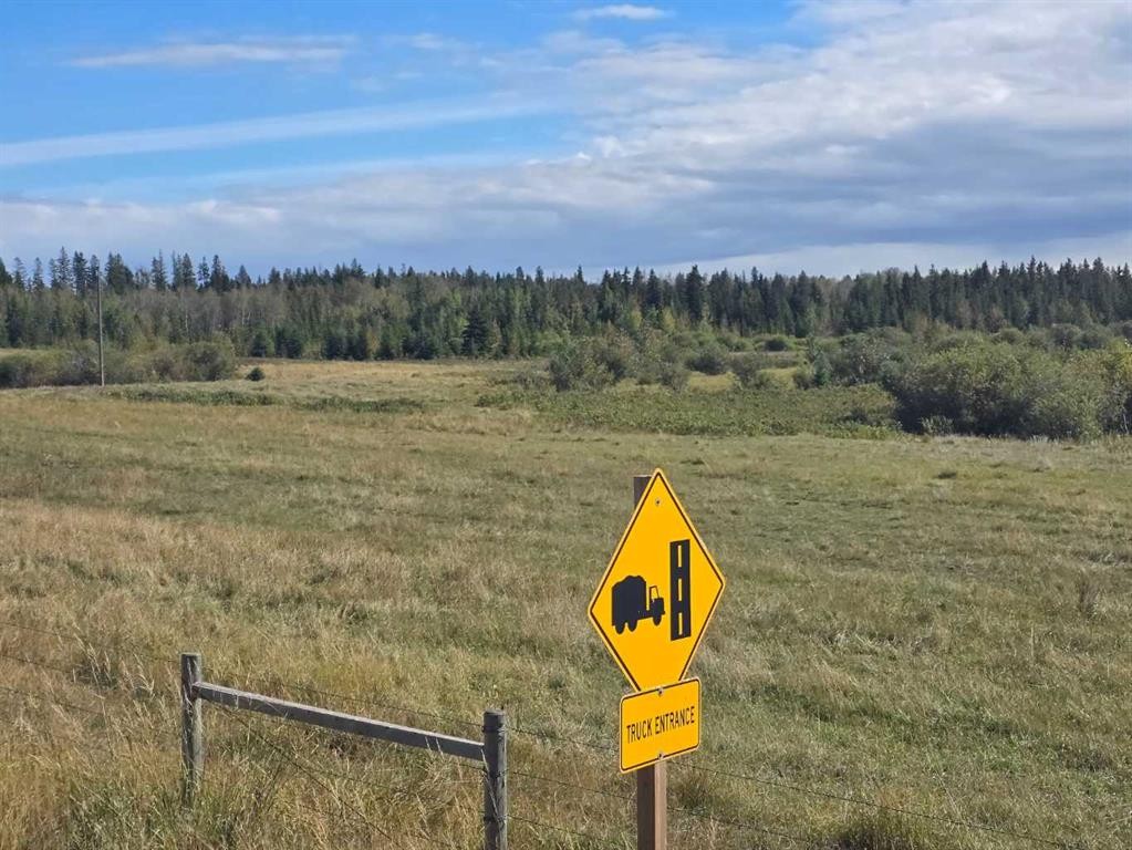 









41323 - 2


Range Road 262

,
Rural Lacombe County,




AB
T4L 2N4

