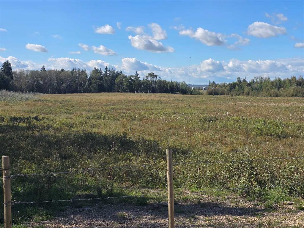 









41323 - 2


Range Road 262

,
Rural Lacombe County,




AB
T4L 2N4

