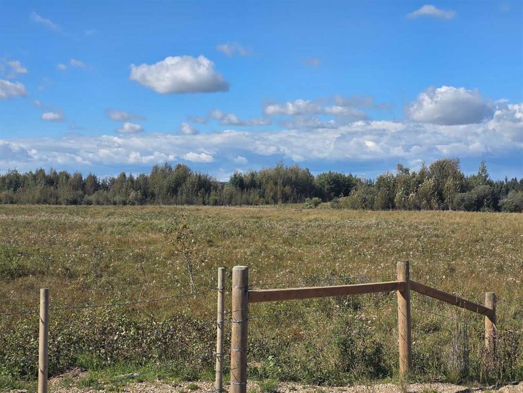 









41323 - 2


Range Road 262

,
Rural Lacombe County,




AB
T4L 2N4

