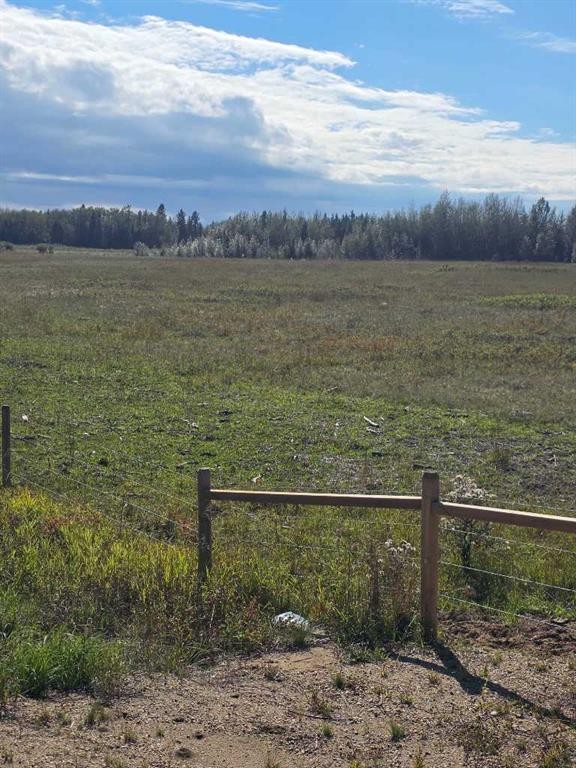 









41323 - 2


Range Road 262

,
Rural Lacombe County,




AB
T4L 2N4

