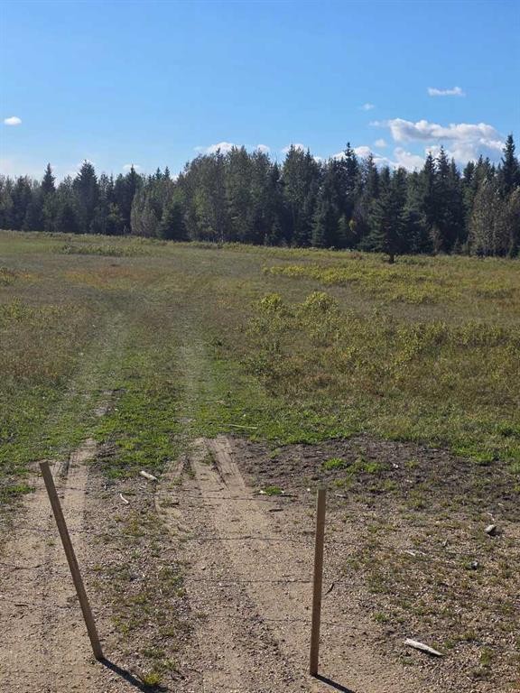 









41323 - 2


Range Road 262

,
Rural Lacombe County,




AB
T4L 2N4


