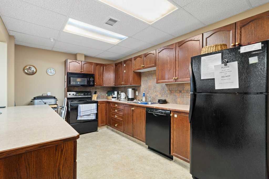 









5300


48

Street, #118,
Red Deer,




AB
T4N 7C5

