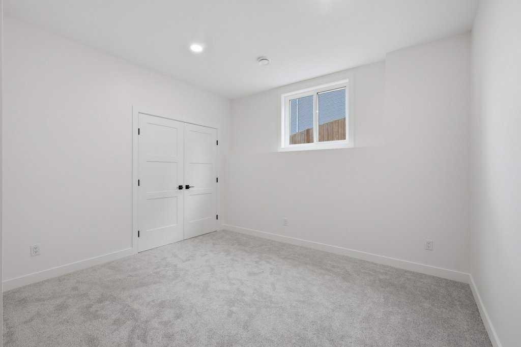 









37


Maclean

Close,
Blackfalds,




AB
T4M 0H4

