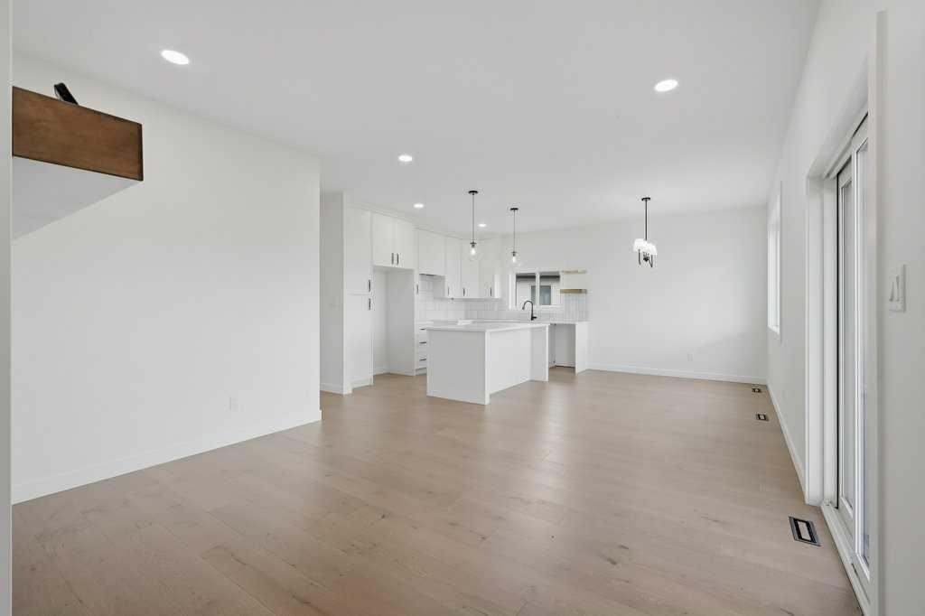 









37


Maclean

Close,
Blackfalds,




AB
T4M 0H4

