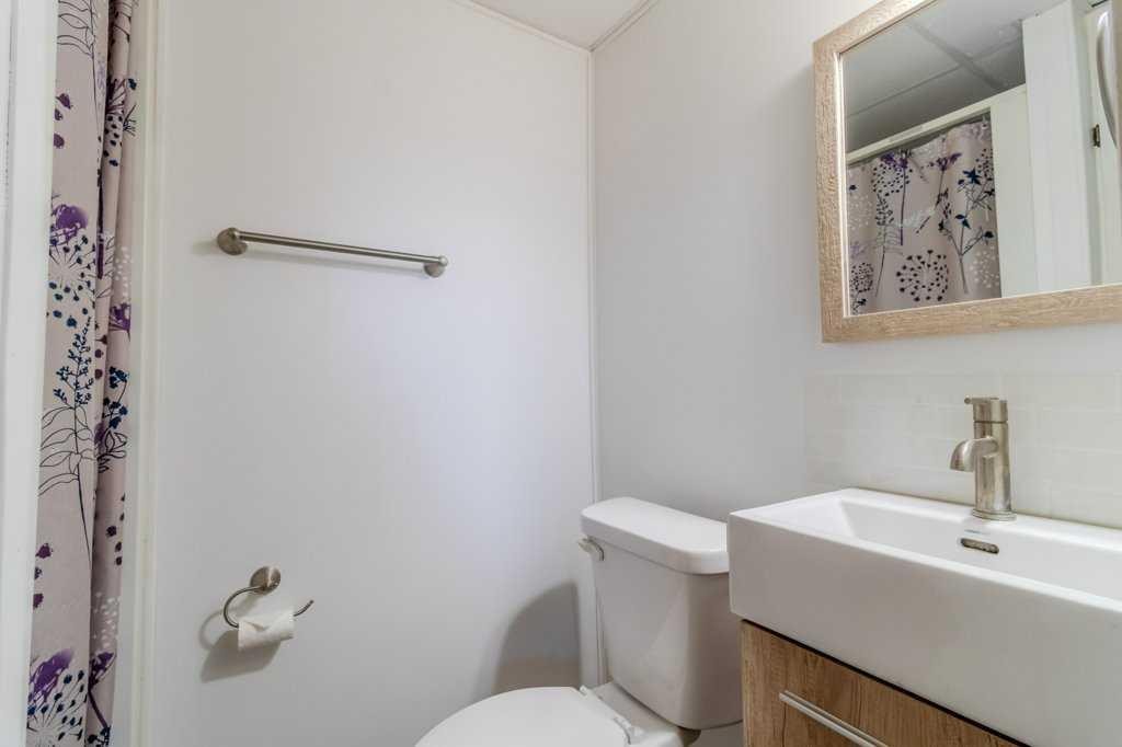 









4131


53

Avenue,
Innisfail,




AB
T4G 1G2

