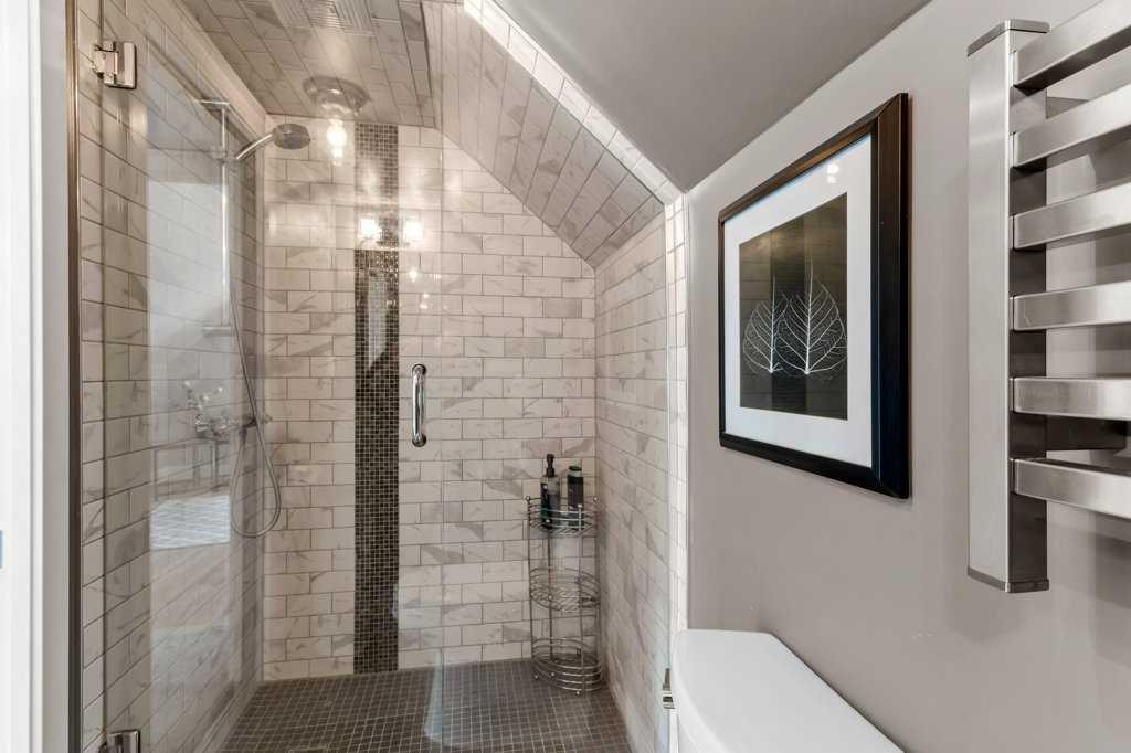 









5708


45

Avenue,
Red Deer,




AB
T4N 3L9

