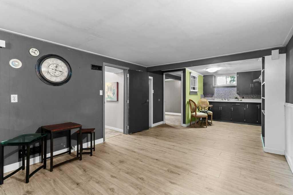 









5708


45

Avenue,
Red Deer,




AB
T4N 3L9

