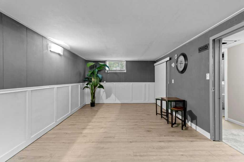 









5708


45

Avenue,
Red Deer,




AB
T4N 3L9

