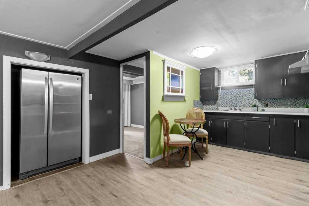 









5708


45

Avenue,
Red Deer,




AB
T4N 3L9

