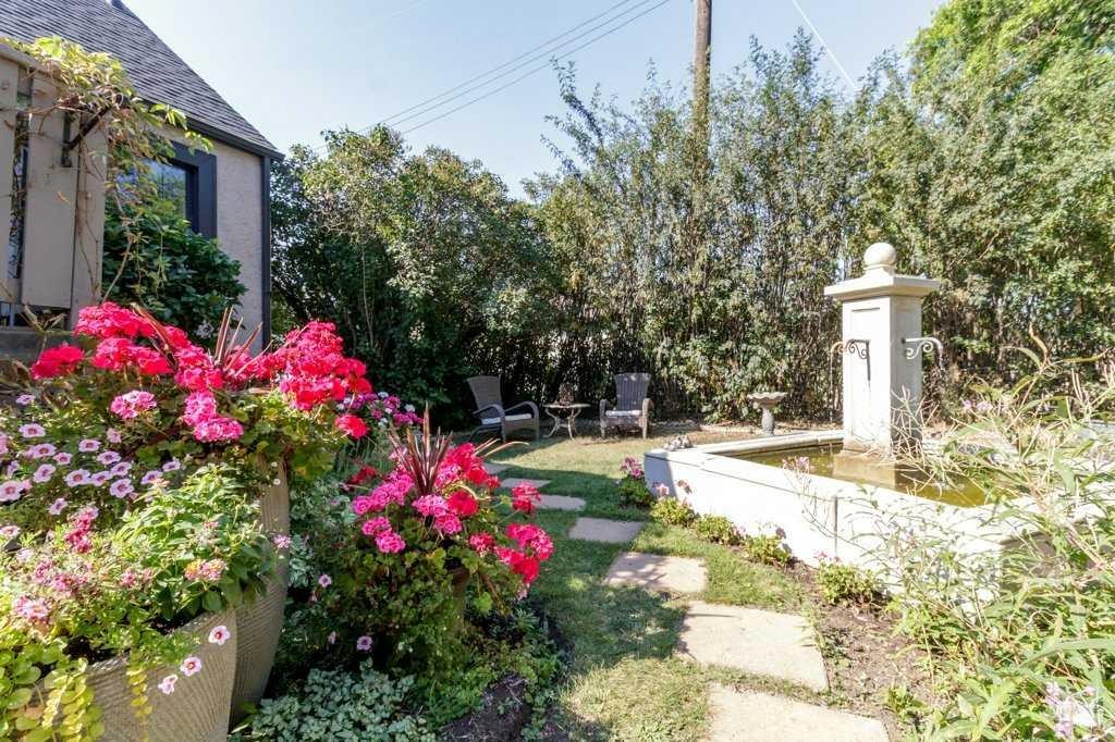 









5708


45

Avenue,
Red Deer,




AB
T4N 3L9

