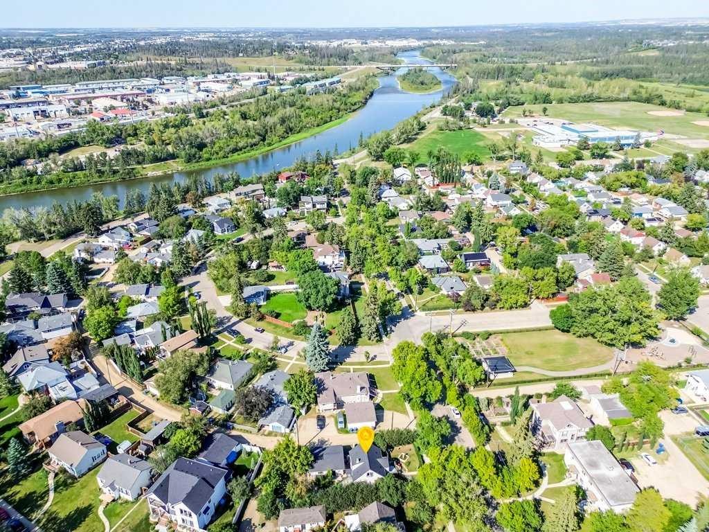 









5708


45

Avenue,
Red Deer,




AB
T4N 3L9

