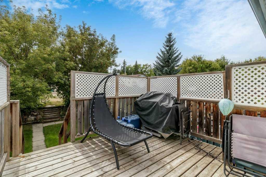 









5015


48

Avenue,
Sylvan Lake,




AB
T4S 1X6

