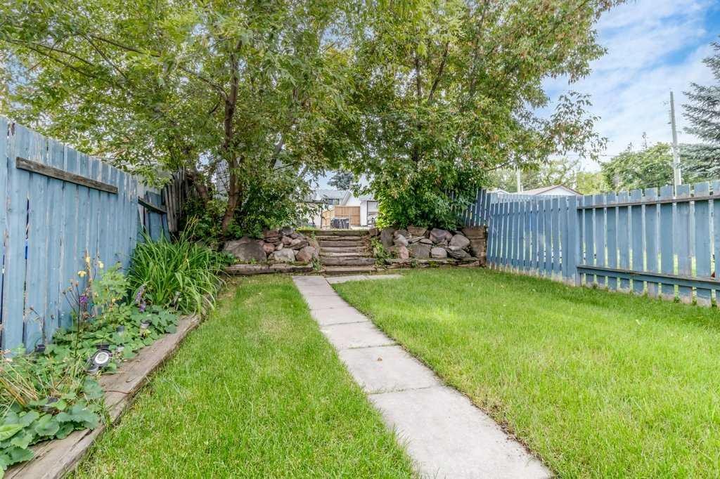 









5015


48

Avenue,
Sylvan Lake,




AB
T4S 1X6


